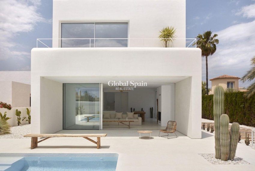 Nueva construcción  - VILLA -
ESTEPONA - Valle Romano