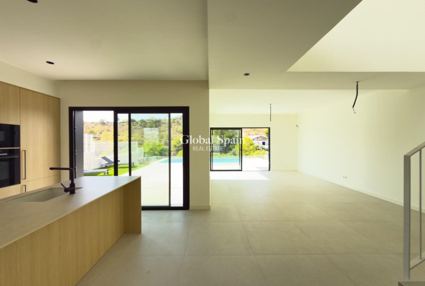 Nueva construcción  - VILLA -
FINESTRAT