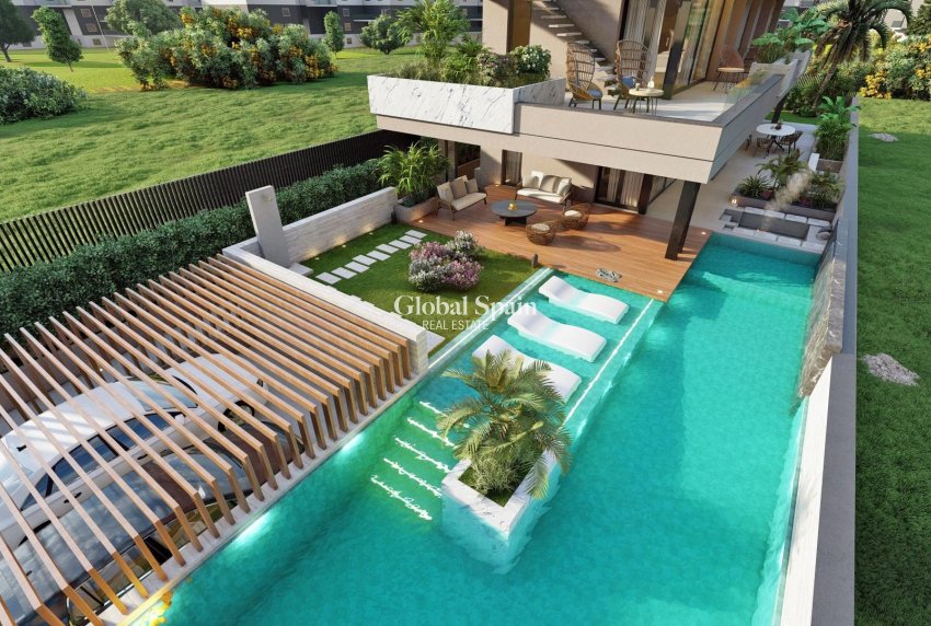 Nueva construcción  - VILLA -
FUENGIROLA - Las Lomas del Higueron