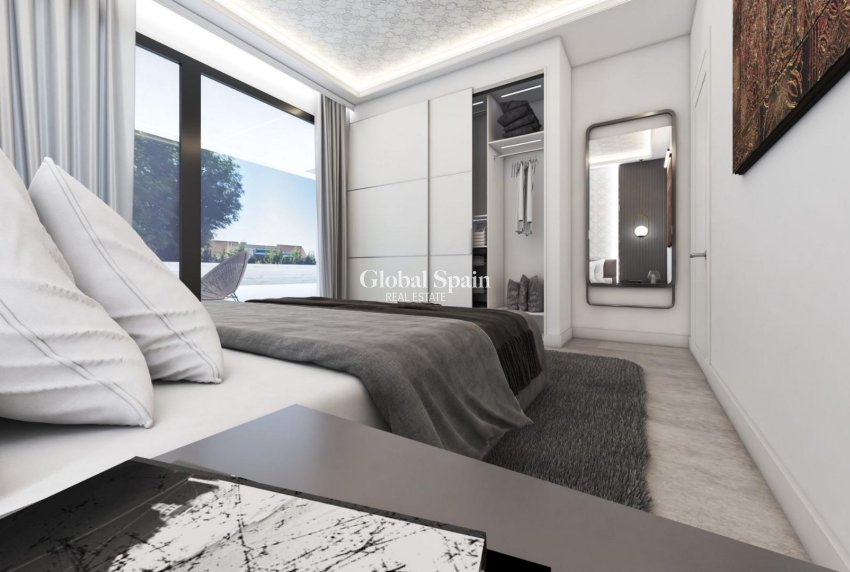 Nueva construcción  - VILLA -
FUENGIROLA - Las Lomas del Higueron