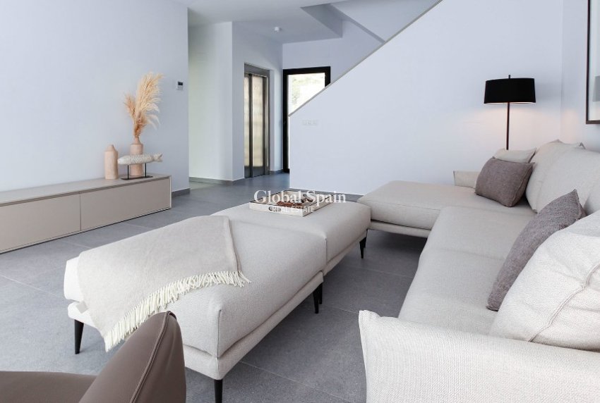 Nueva construcción  - Villa -
GUARDAMAR DEL SEGURA