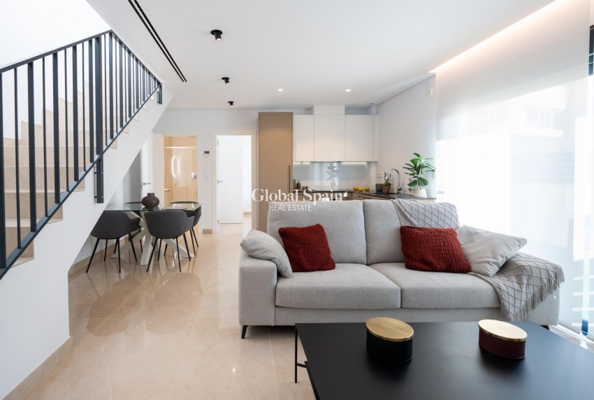 Nueva construcción  - VILLA -
LA MARINA