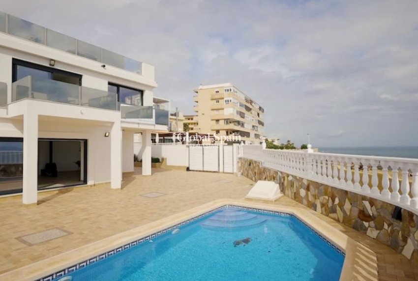 Nueva construcción  - Villa -
LA MATA