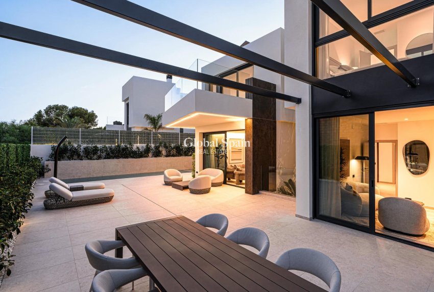 Nueva construcción  - VILLA -
LA NUCÍA - Coblanca