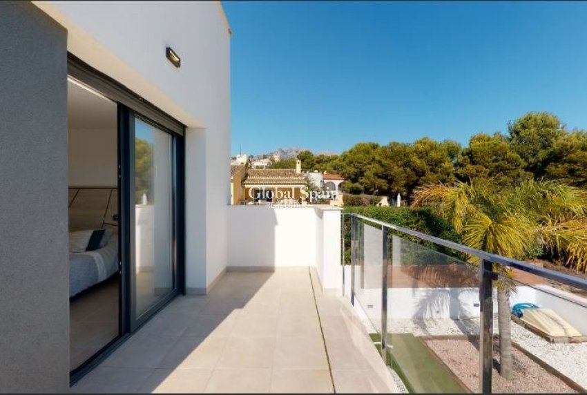 Nueva construcción  - VILLA -
LA NUCÍA - Urb. Don Mar