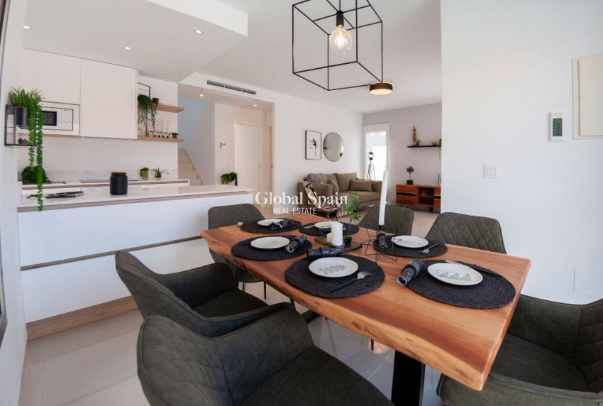 Nueva construcción  - Villa -
LOS ALCÁZARES - Alicante