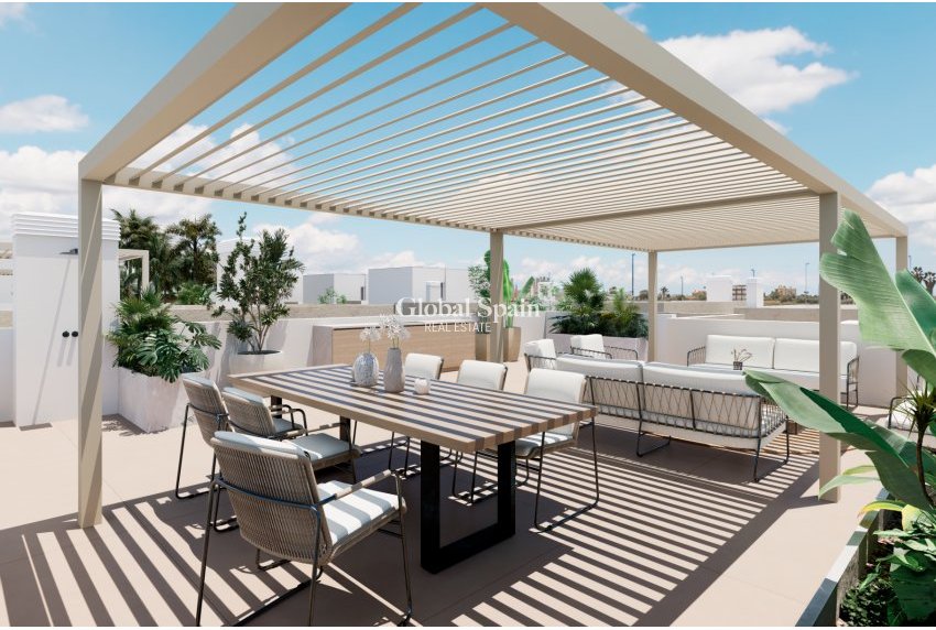 Nueva construcción  - Villa -
LOS ALCÁZARES - LA SERENA GOLF