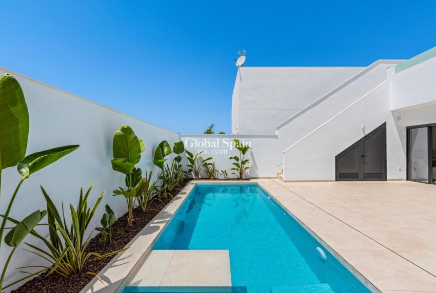 Nueva construcción  - VILLA -
LOS ALCÁZARES