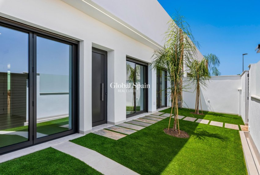 Nueva construcción  - VILLA -
LOS ALCÁZARES