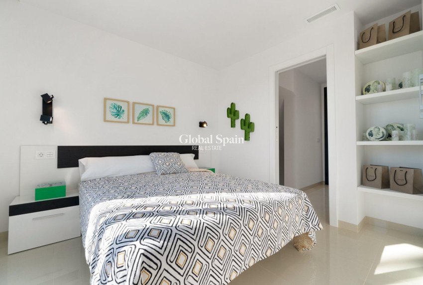 Nueva construcción  - VILLA -
LOS MONTESINOS - La Herrada