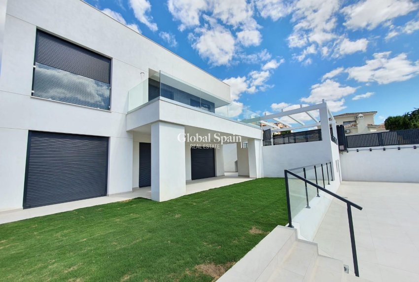 Nueva construcción  - VILLA -
Manilva - La Duquesa