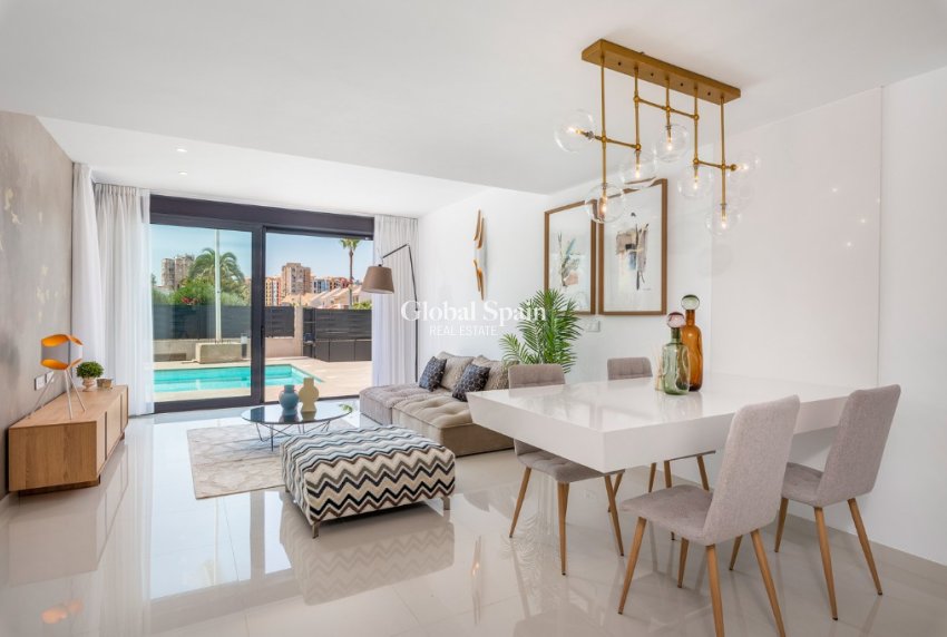 Nueva construcción  - Villa -
Mar Menor - Playa Honda