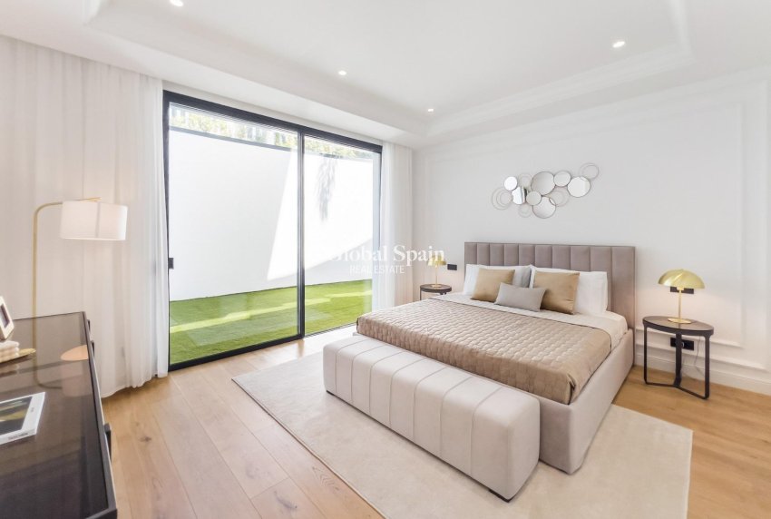 Nueva construcción  - VILLA -
MARBELLA - Lomas De Marbella Club