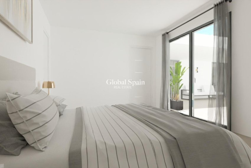 Nueva construcción  - VILLA -
MONFORTE DEL CID - La Capitana