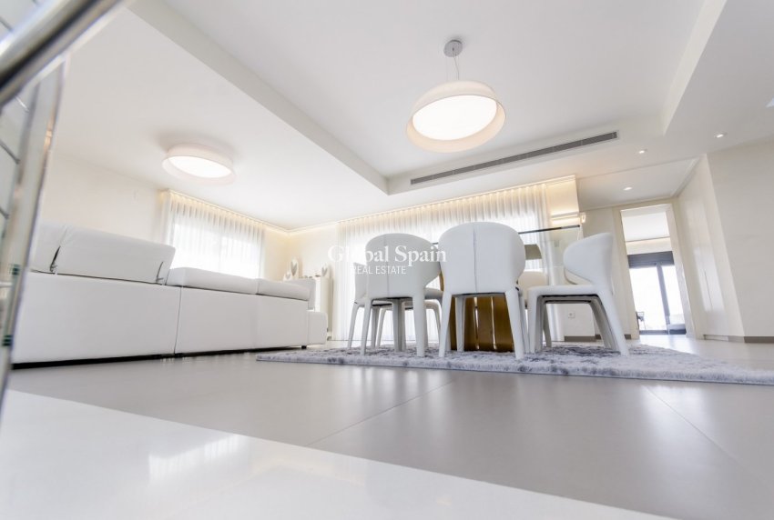 Nueva construcción  - Villa -
ORIHUELA COSTA - CAMPOAMOR