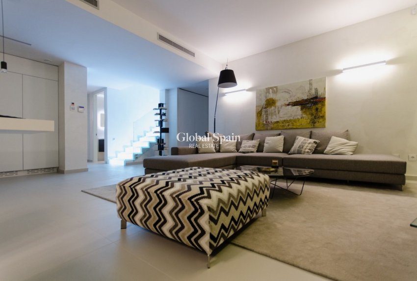 Nueva construcción  - VILLA -
ORIHUELA COSTA - CAMPOAMOR