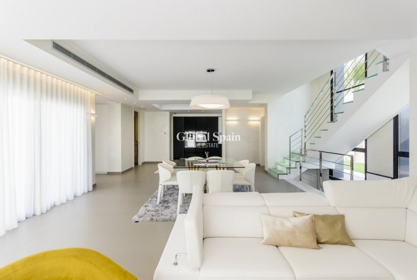 Nueva construcción  - VILLA -
ORIHUELA COSTA - CAMPOAMOR