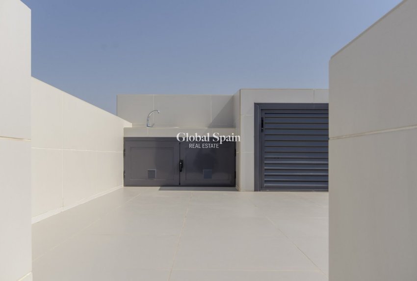 Nueva construcción  - VILLA -
ORIHUELA COSTA - CAMPOAMOR