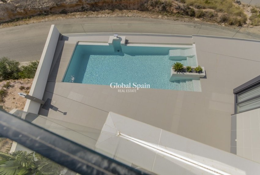 Nueva construcción  - VILLA -
ORIHUELA COSTA - CAMPOAMOR