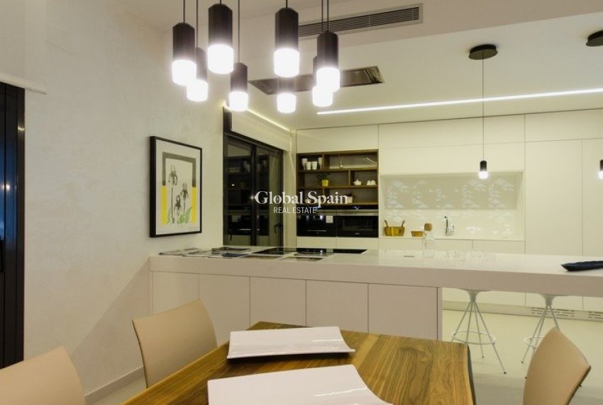 Nueva construcción  - VILLA -
ORIHUELA COSTA - CAMPOAMOR