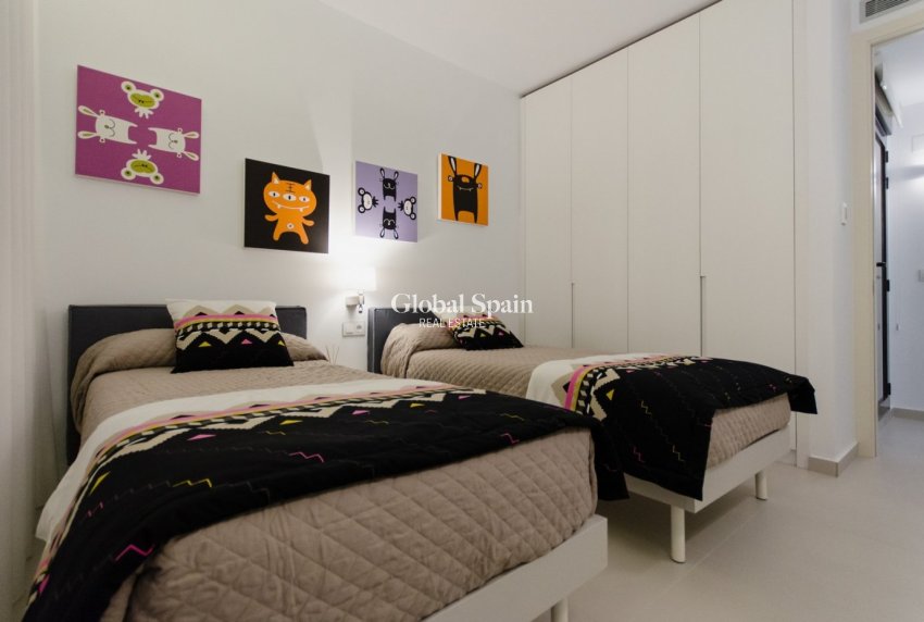 Nueva construcción  - VILLA -
ORIHUELA COSTA - CAMPOAMOR