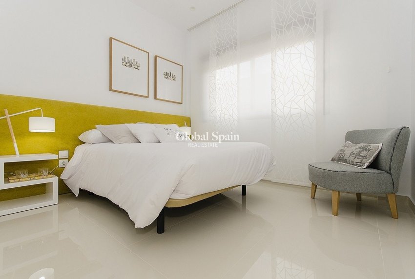 Nueva construcción  - VILLA -
ORIHUELA COSTA - CAMPOAMOR
