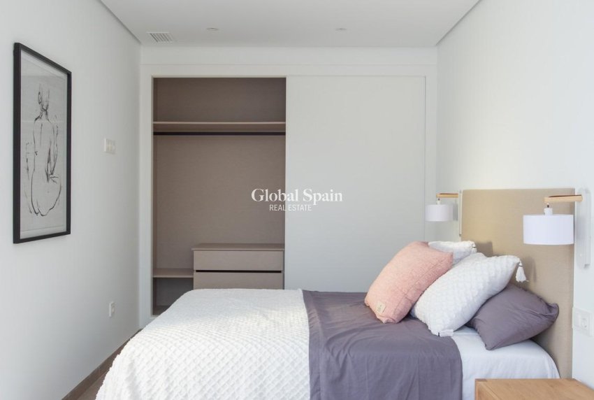 Nueva construcción  - VILLA -
ORIHUELA COSTA - CAMPOAMOR