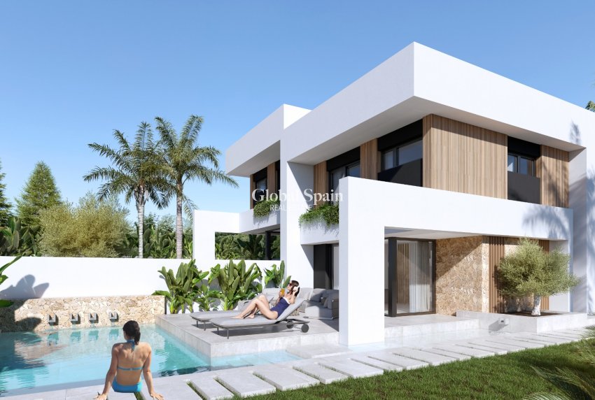 Nueva construcción  - VILLA -
ORIHUELA COSTA - LAS FILIPINAS