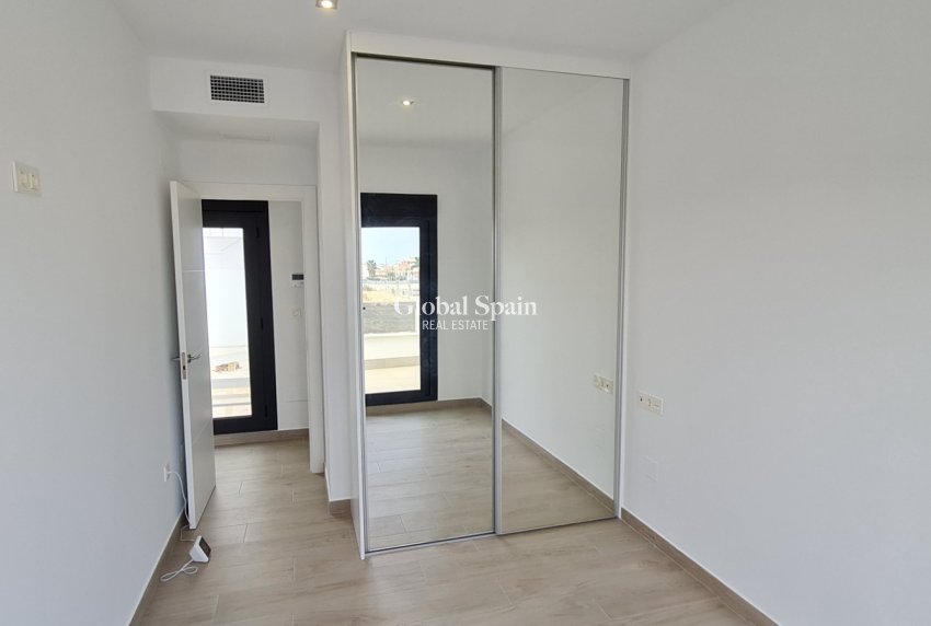Nueva construcción  - Villa -
ORIHUELA COSTA - Orihuela Costa