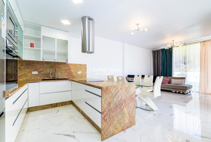 Nueva construcción  - Villa -
ORIHUELA COSTA - Pau 26