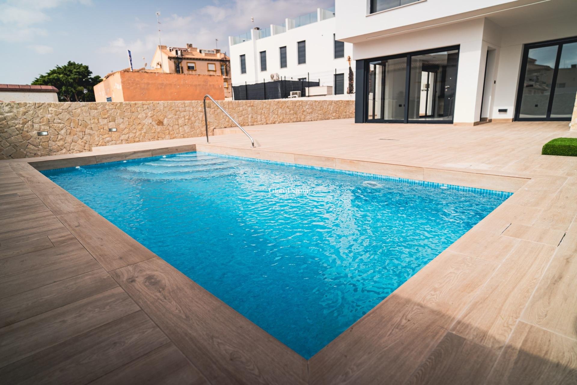 Nueva construcción  - VILLA -
ORIHUELA COSTA - Punta Prima