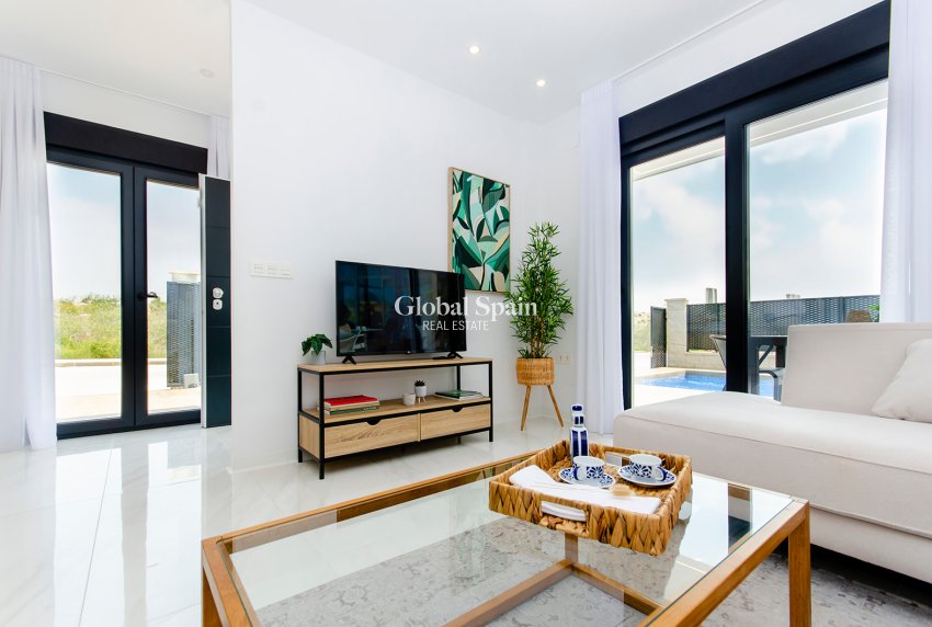 Nueva construcción  - Villa -
ORIHUELA COSTA - VISTABELLA GOLF