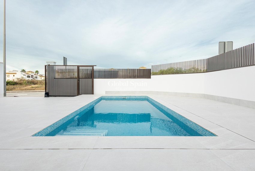 Nueva construcción  - VILLA -
ORIHUELA - Vistabella Golf