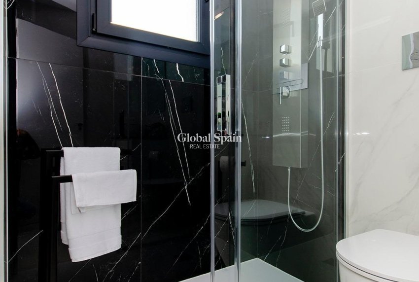 Nueva construcción  - VILLA -
ORIHUELA - Vistabella Golf