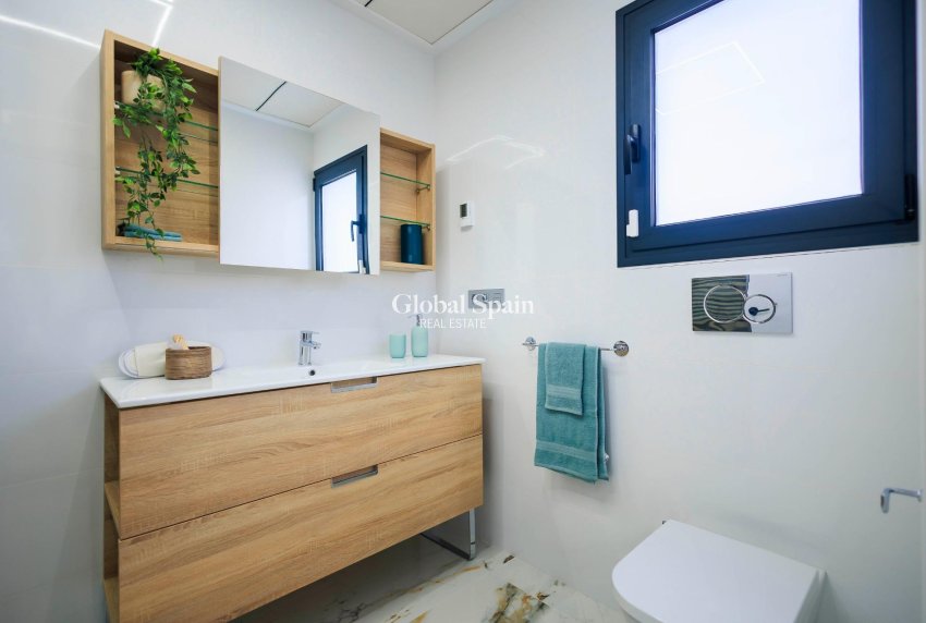 Nueva construcción  - VILLA -
PILAR DE LA HORADADA - Lo Romero Golf