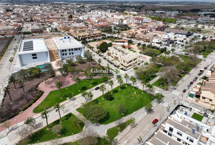 Nueva construcción  - VILLA -
PILAR DE LA HORADADA - parques de Andromeda