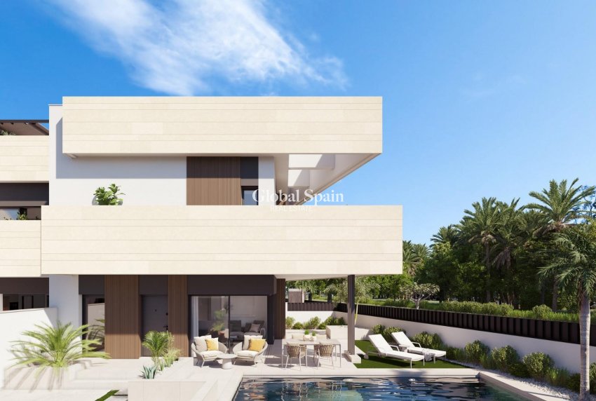 Nueva construcción  - VILLA -
PILAR DE LA HORADADA - parques de Andromeda