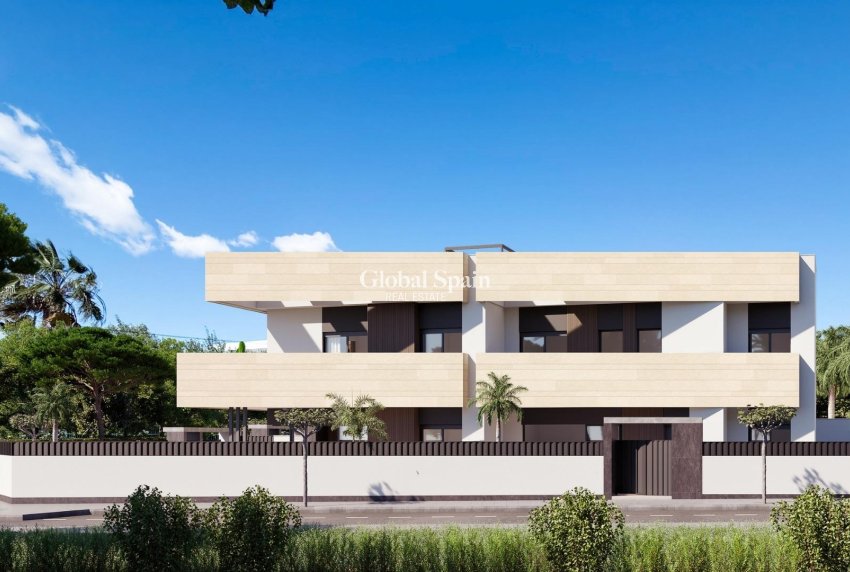 Nueva construcción  - VILLA -
PILAR DE LA HORADADA - parques de Andromeda