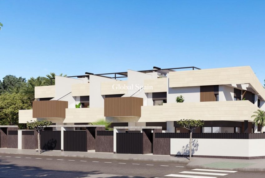 Nueva construcción  - VILLA -
PILAR DE LA HORADADA - parques de Andromeda