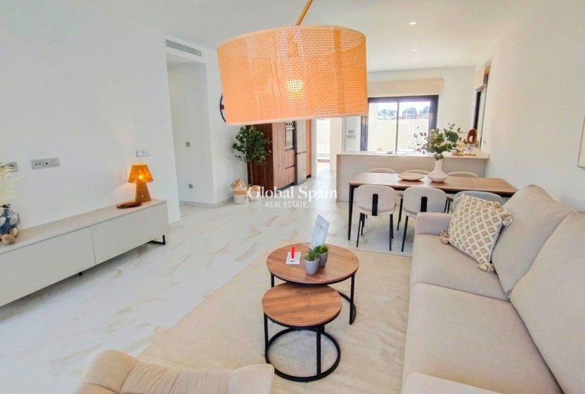 Nueva construcción  - Villa -
PILAR DE LA HORADADA - Pinar de Campoverde