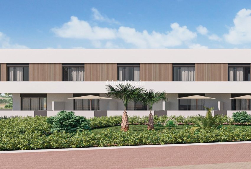 Nueva construcción  - VILLA -
PILAR DE LA HORADADA - pueblo