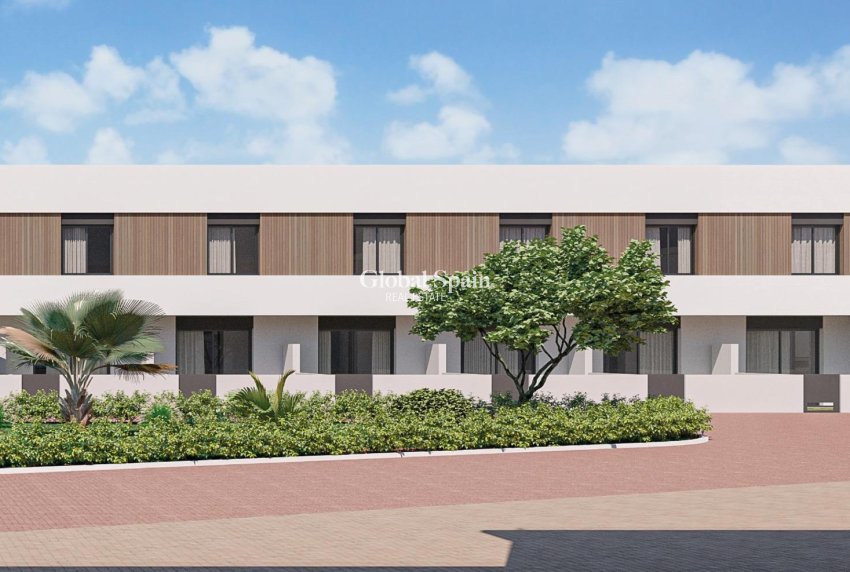 Nueva construcción  - VILLA -
PILAR DE LA HORADADA - pueblo