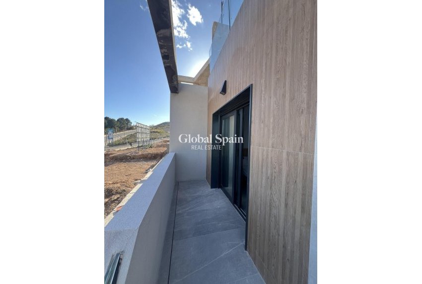 Nueva construcción  - VILLA -
POLOP - PAU1