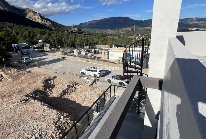 Nueva construcción  - VILLA -
POLOP - PAU1