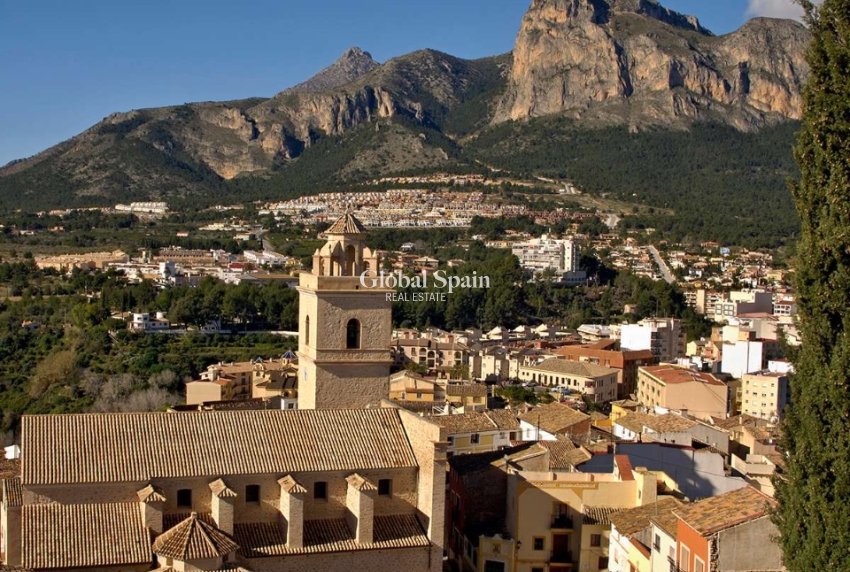 Nueva construcción  - Villa -
POLOP - Polop