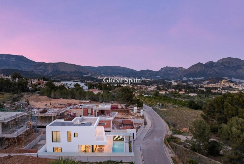 Nueva construcción  - VILLA -
POLOP - Urbanizaciones