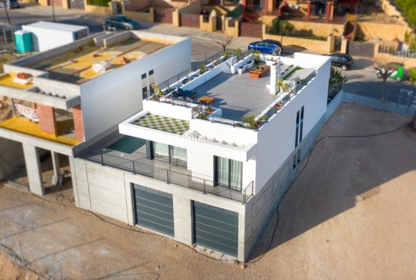 Nueva construcción  - VILLA -
POLOP - Urbanizaciones