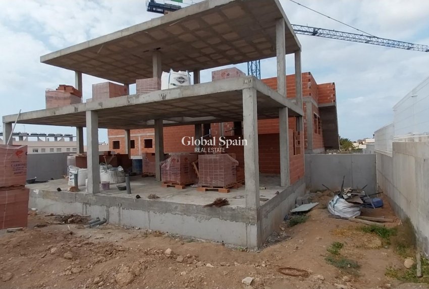 Nueva construcción  - VILLA -
PUERTO DE MAZARRÓN - Mar De Plata