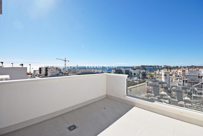 Nueva construcción  - VILLA -
PUERTO DE MAZARRÓN - Mar De Plata