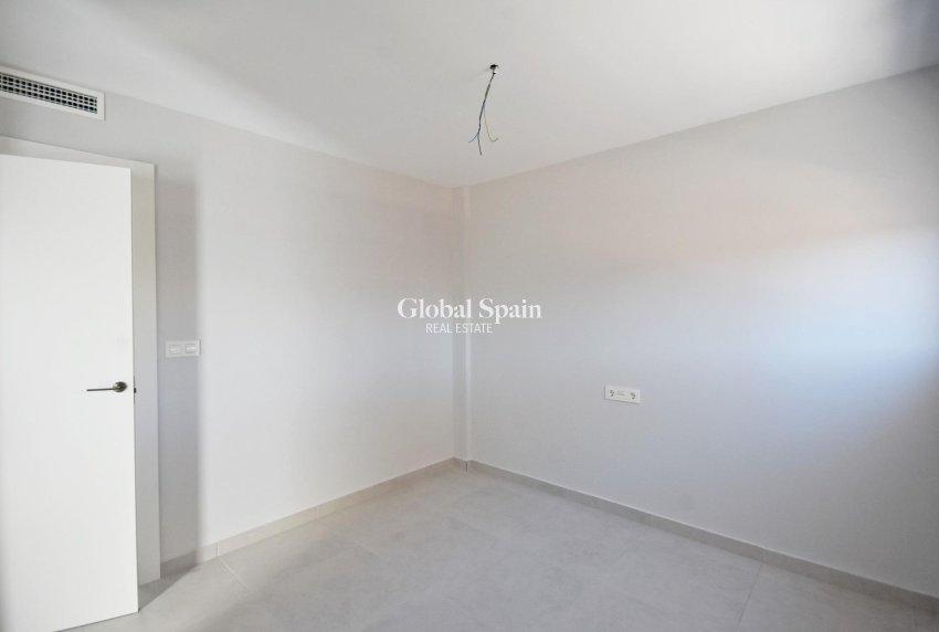 Nueva construcción  - VILLA -
PUERTO DE MAZARRÓN - Mar De Plata